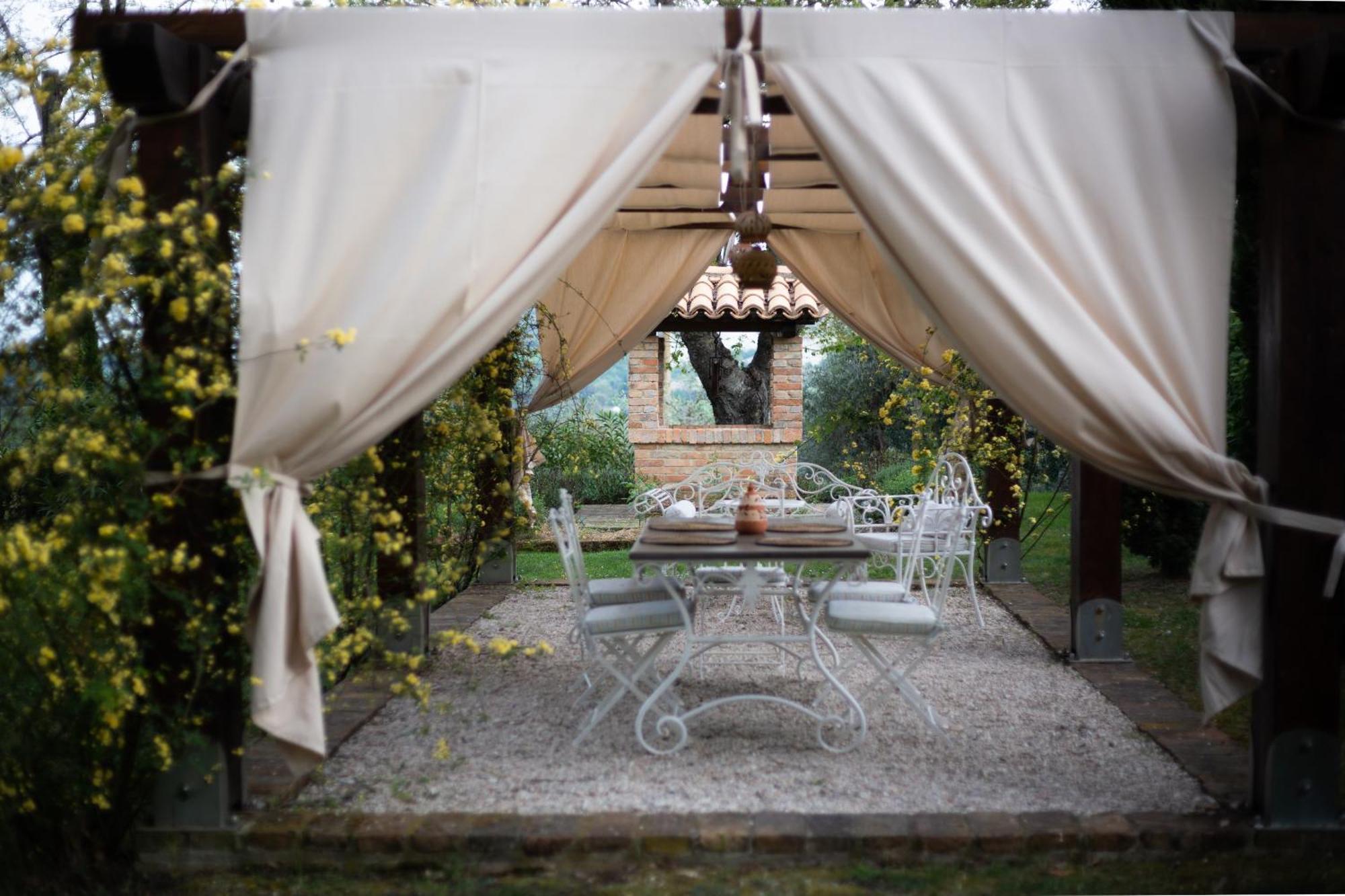 Ca' Le Cerque, Villa Surrounded By The Marche Nature Fossombrone Exterior foto