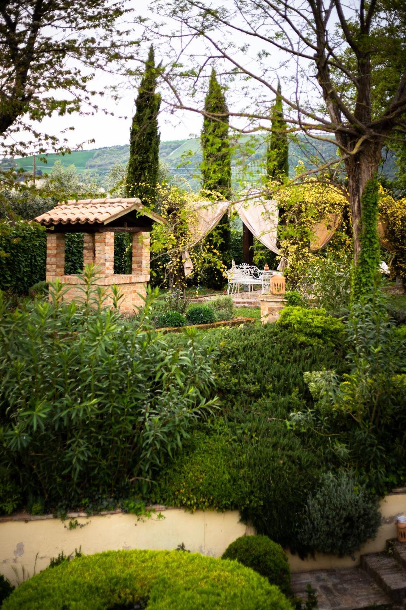 Ca' Le Cerque, Villa Surrounded By The Marche Nature Fossombrone Exterior foto